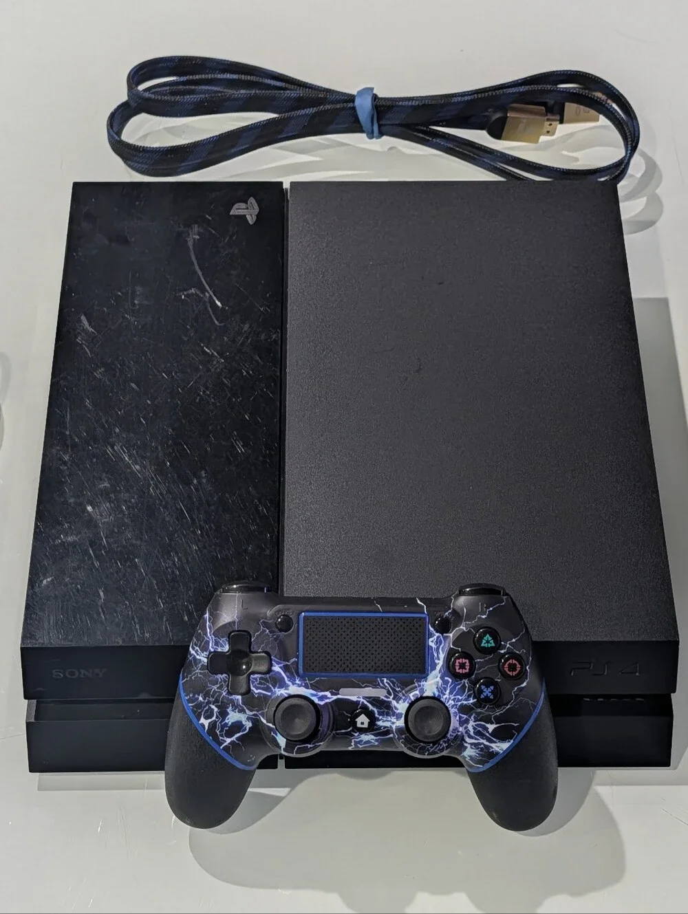 Sony Playstation 4 PS4 500GB Black Console CUH-1001A with Controller & Cords